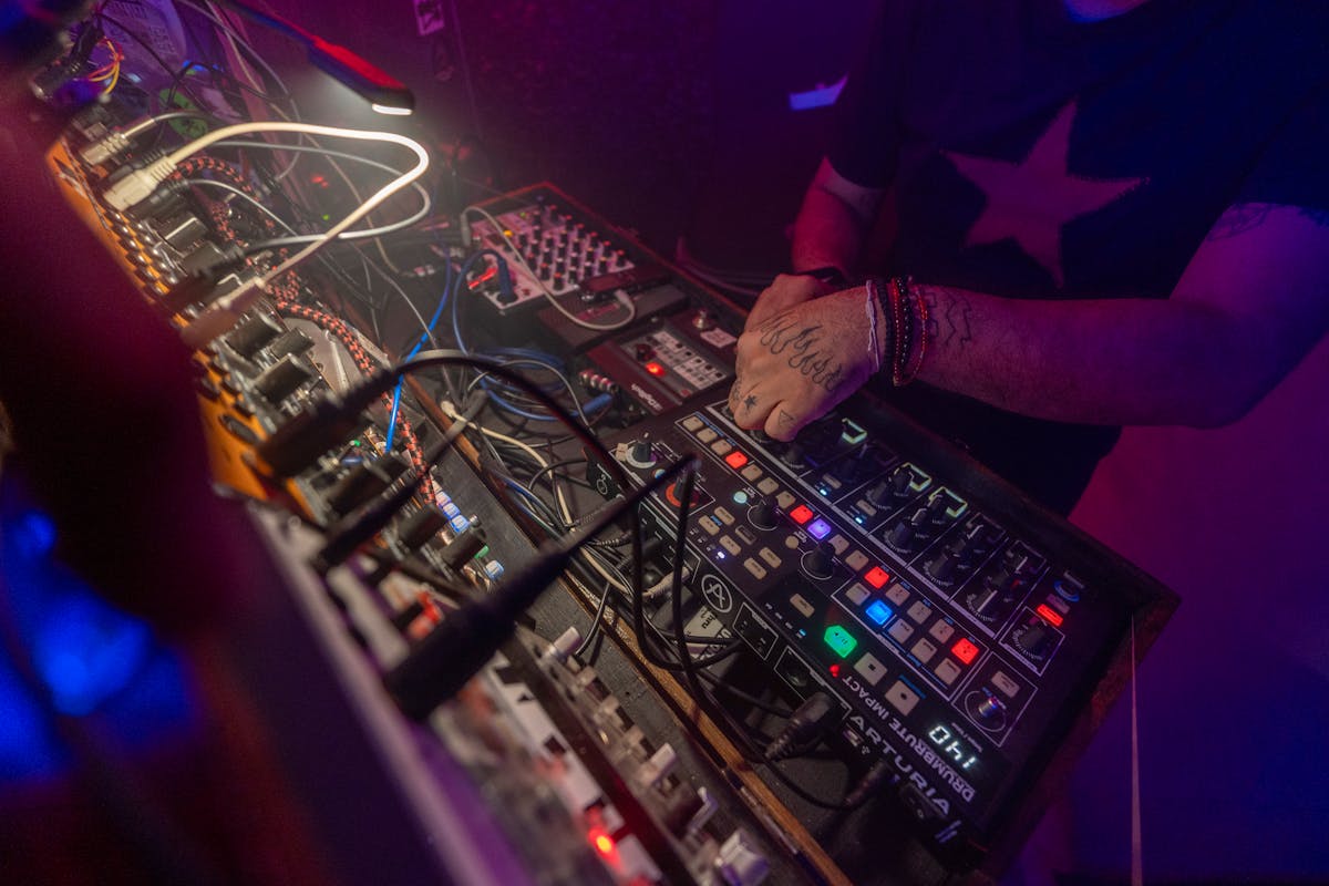 Installed speaker system in a venue